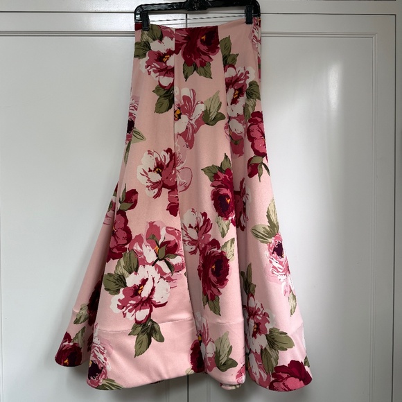 Beautiful Floral Long Skirt by West Coast Couture - Picture 3 of 9